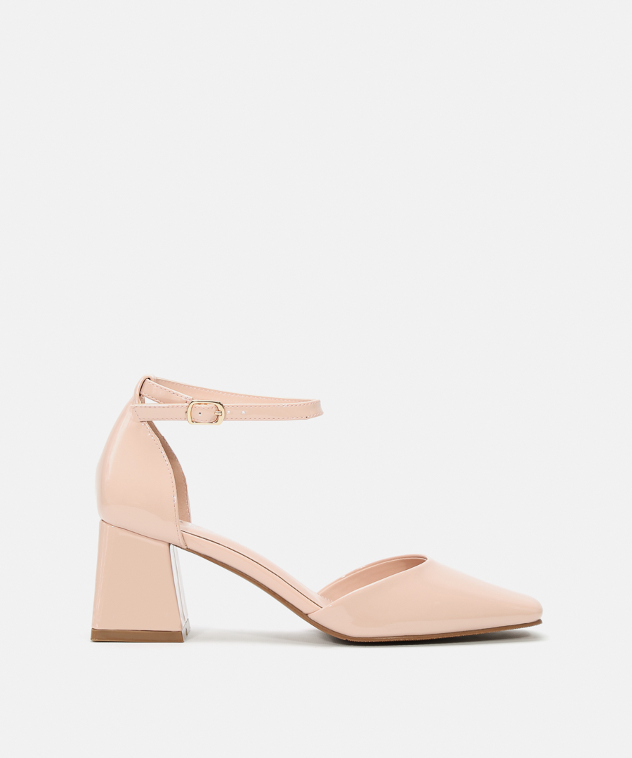 Zapatos tac&oacute;n ancho image number null